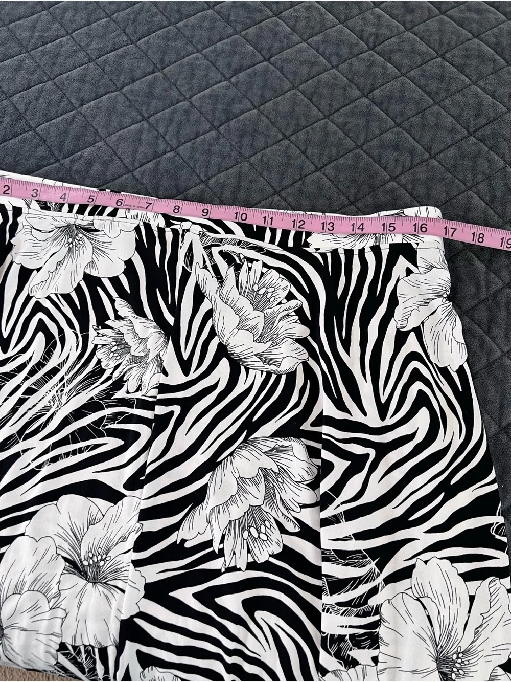Chico's Zebra Skirt Womens Large 12 2 Handkerchief Hem Floral Maxi C5